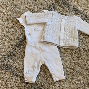 Newborn set onesie pants sweater Carter’s